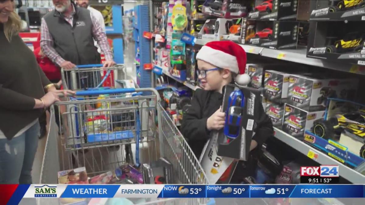 WATCH: Anna Darling and Dan Skoff shop for Magical Christmas Toy Drive