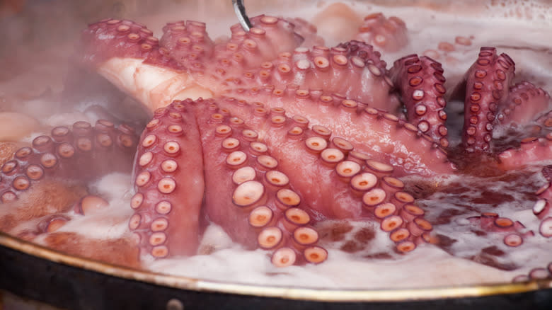Boiling an octopus