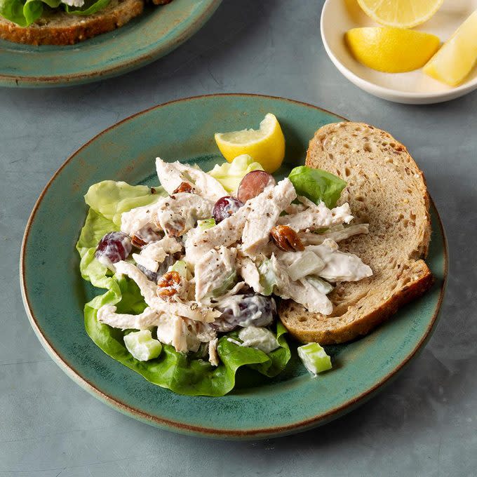 Chunky Chicken Salad With Grapes And Pecans Exps Ft19 152167 F 1218 1 3