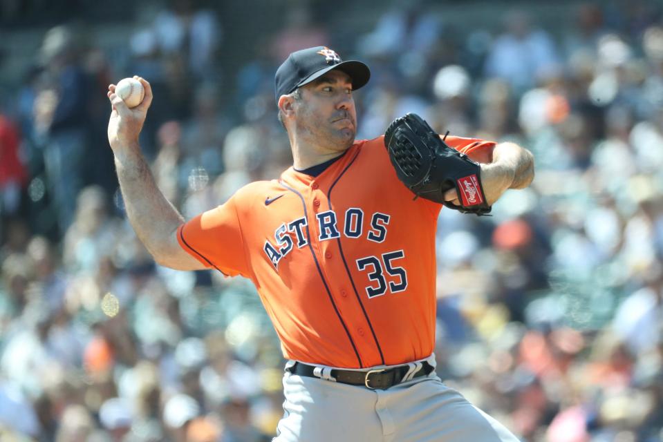 Houston Astros starter Justin Verlander (35) pitches against the Detroit Tigers during first-inning action at Comerica Park in Detroit on Sunday, Aug. 27, 2023.