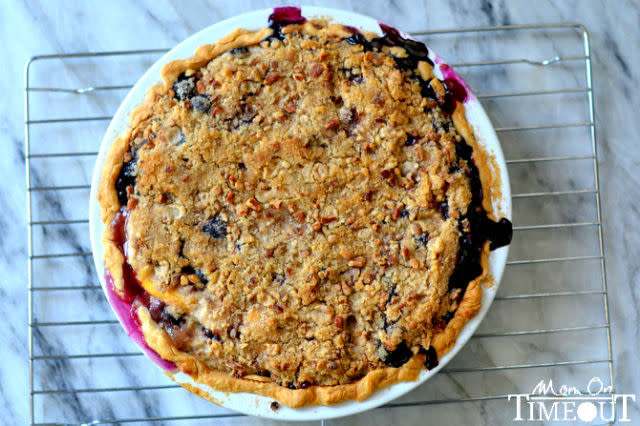 Peach Blueberry Pie With Pecan Streusel Topping