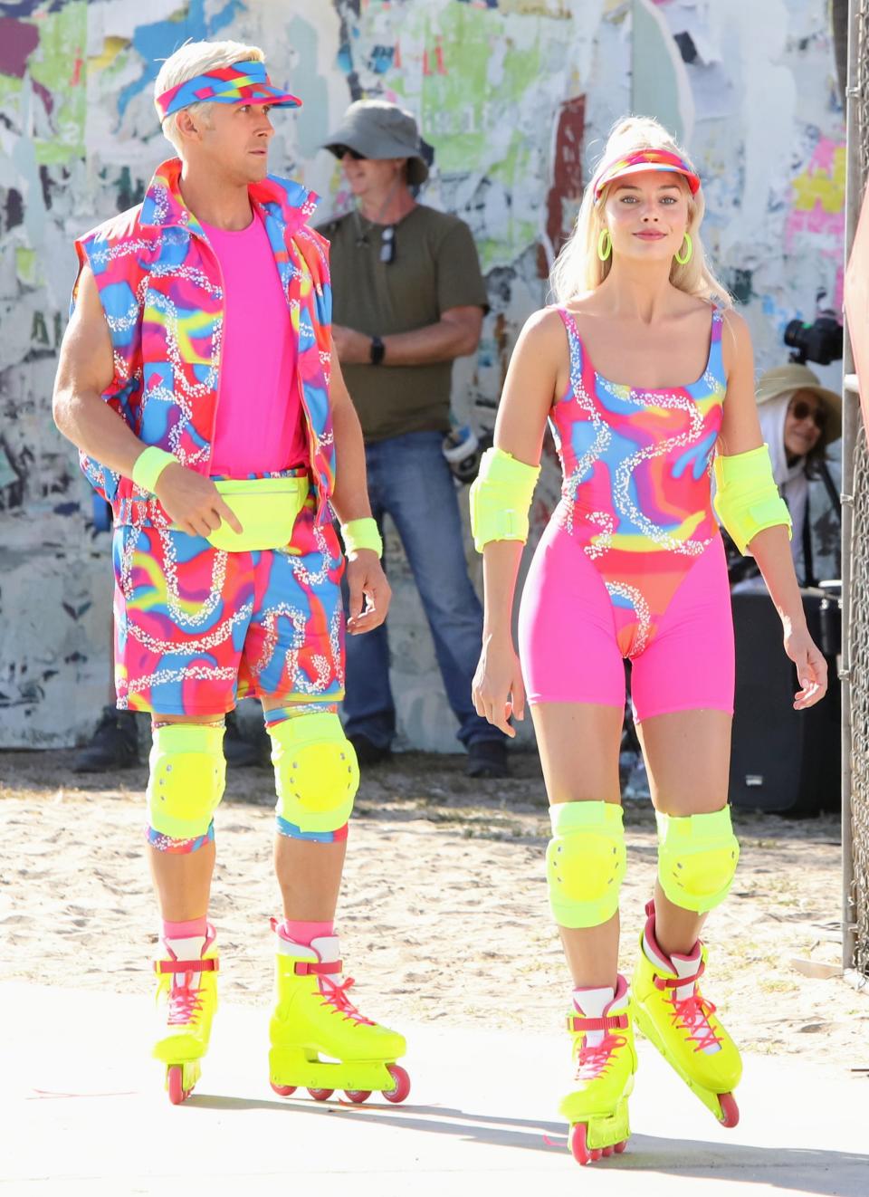 Margot Robbie and Ryan Gosling are seen rollerblading on the set of 