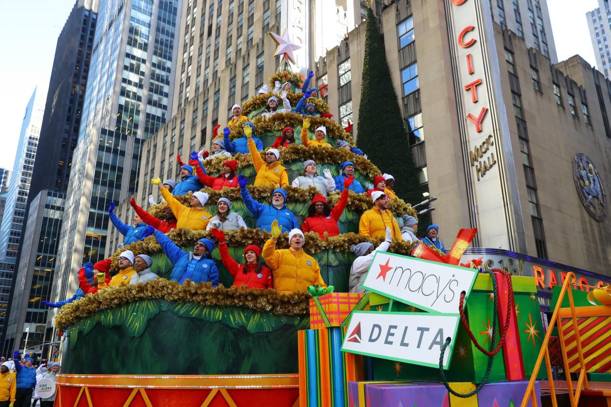 The Macy's Singing Christmas Tree float from Delta Air Lines makes its first appearance in the 91st Macys Thanksgiving Day Parade in New York, Nov. 23, 2017. (Photo: Gordon Donovan)