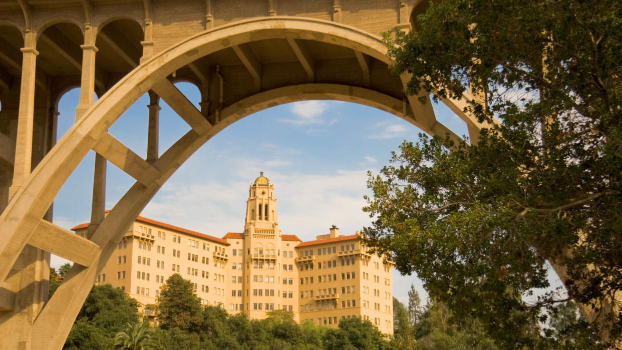 Two of the most recognized Pasadena, California landmarks: The building was originally the Vista del Arroyo Hotel but now houses the U.