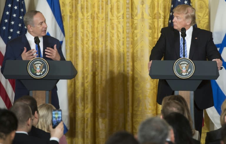 US President Donald Trump (R) hosted Israeli Prime Minister Benjamin Netanyahu at the White House in February 2017