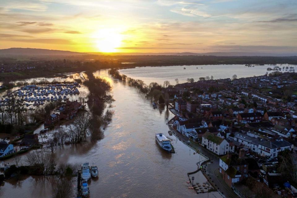 Flood water surrounds Upton upon Severn in Worcestershire (PA)