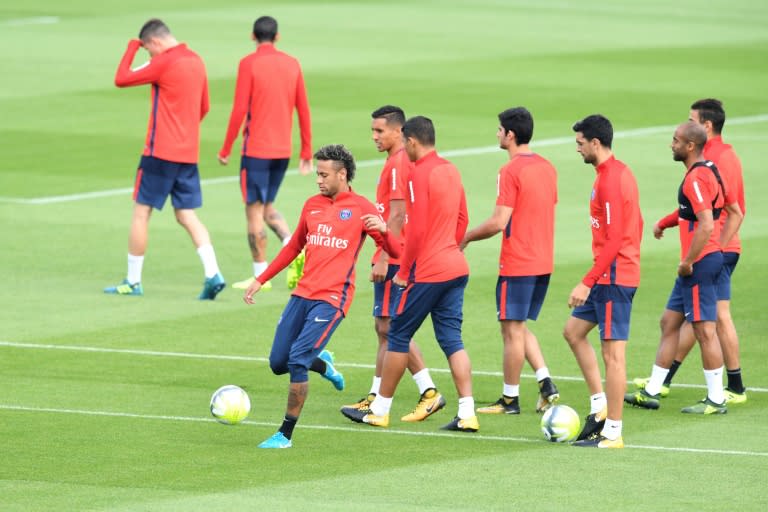 Paris Saint-Germain's Neymar (C) pictured during a training session at the Camp des Loges in Saint-Germain-en-Laye, near Paris, on August 11, 2017