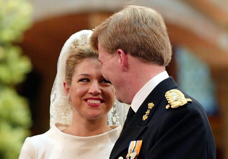 La argentina Máxima Zorreguieta y el entonces príncipe heredero de Países Bajos, Guillermo Alejandro de Oranje, durante su boda el 2 de febrero de 2002 en Ámsterdam (MARCEL ANTONISSE)