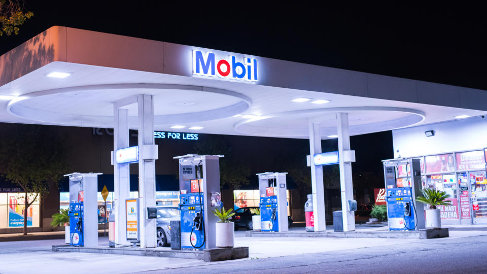 A view of a Mobil gas station in Pasadena, CA. Mobil is a major oil company that is based in the United States.