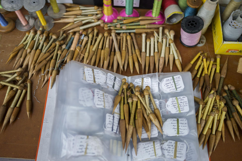 Tapestry quill are seen at the Royal Tapestry Factory in Madrid, Spain, Friday, Nov. 30, 2023. Since its foundation in 1721, the Royal Tapestry Factory of Madrid has not stopped producing. It was Philip V, then King of Spain, who had the factory built with the help of Catholic craftsmen from Flanders to replace the lack of private initiative that existed at the time. (AP Photo/Manu Fernandez)