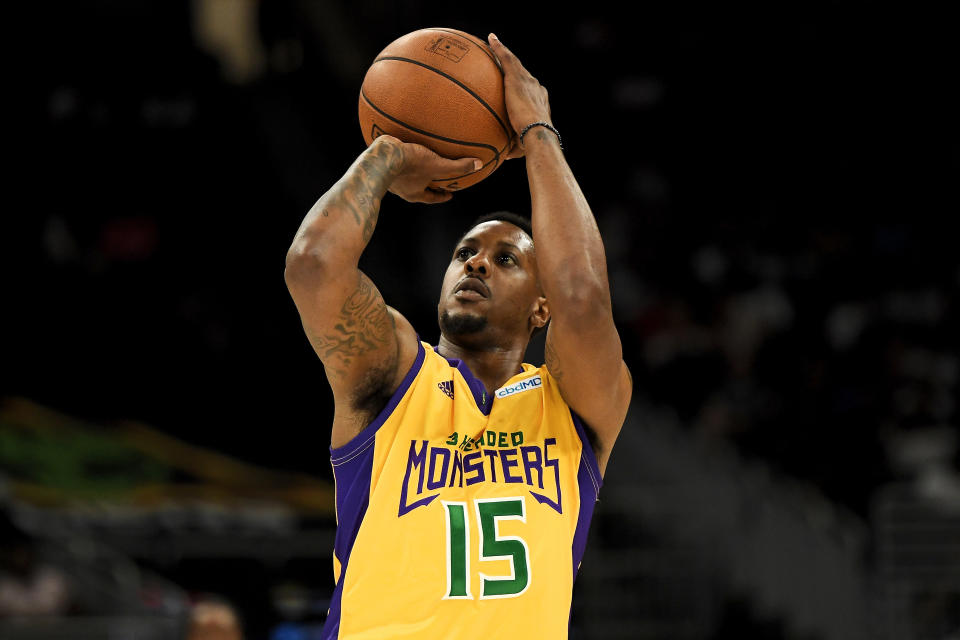 MILWAUKEE, WISCONSIN - AUGUST 04:  Mario Chalmers #15 of the 3 Headed Monsters attempts a free throw in the first half against the Triplets during BIG3 - Week Seven at Fiserv Forum on August 04, 2019 in Milwaukee, Wisconsin. (Photo by Stacy Revere/BIG3 via Getty Images)