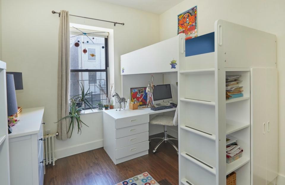 Se desconoce el tiempo que el expresidente estadounidense residió en esta vivienda, aunque se sabe que después se trasladó a otra situada igualmente en Morningside Heights. (Foto: <a href="http://www.bhsusa.com/manhattan/upper-west-side/622-west-114th-street-43/coop/20322499" rel="nofollow noopener" target="_blank" data-ylk="slk:Brown Harris Stevens;elm:context_link;itc:0;sec:content-canvas" class="link ">Brown Harris Stevens</a>).