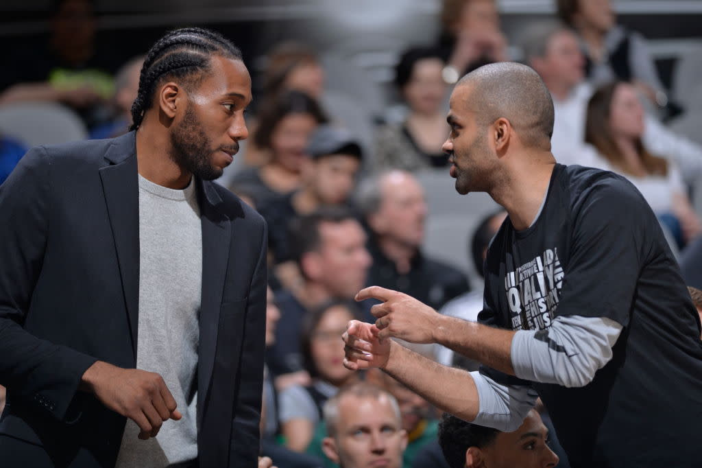 San Antonio Spurs forward Kawhi Leonard (left) could be back this month. For good. (Getty Images)