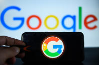 <p>Per impostazione predefinita, Google salva ogni domanda che gli sia rivolta, per sempre. Attività in Rete: i cookie pubblicitari monitorano tutti i nostri movimenti su Internet. Attraverso accordi con reti pubblicitarie, anche siti web che non abbiamo mai visitato possono ottenere informazioni sulla cronologia delle nostre visualizzazioni. (Getty) </p>