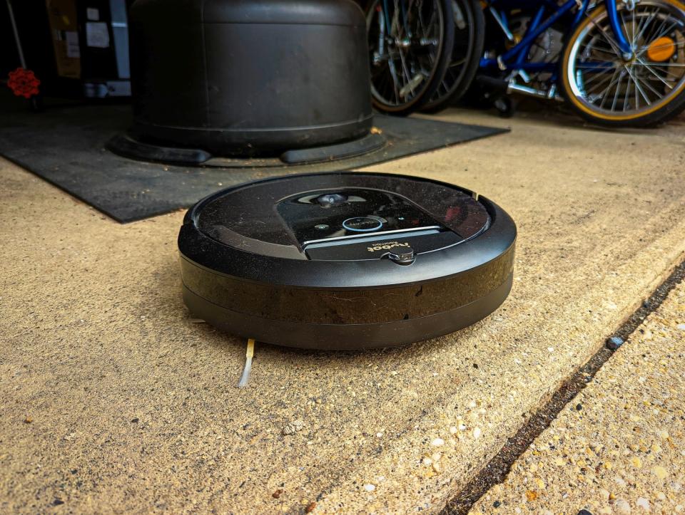 iRobot Roomba i7+ Review