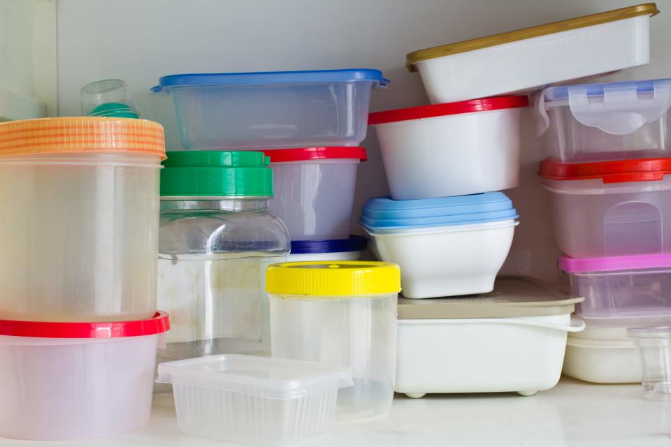 tupperware . contaners food storage