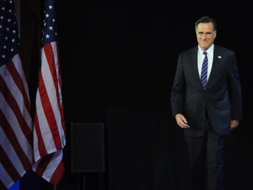 El candidato republicano a las elecciones presidenciales de Estados Unidos admitió este martes por la noche su derrota ante el demócrata Barack Obama en una intervención ante miles de partidarios en su cuartel de campaña, en Boston (Massachussetts, noreste). (AFP | emmanuel dunand)