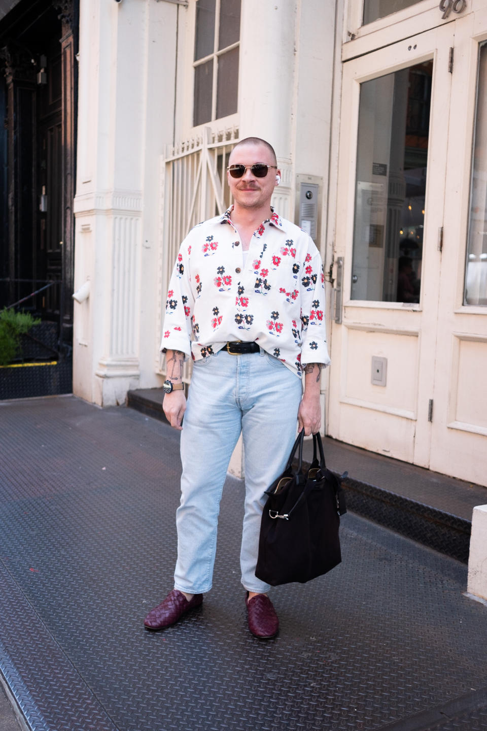 man in white shirt and jeans in new york