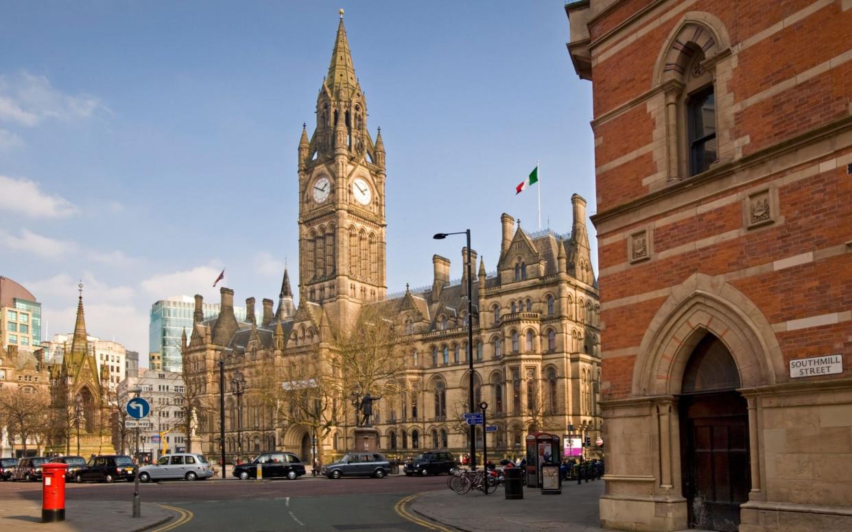 anchester Town Hall & Albert Square, Greater Manchester. - Alamy