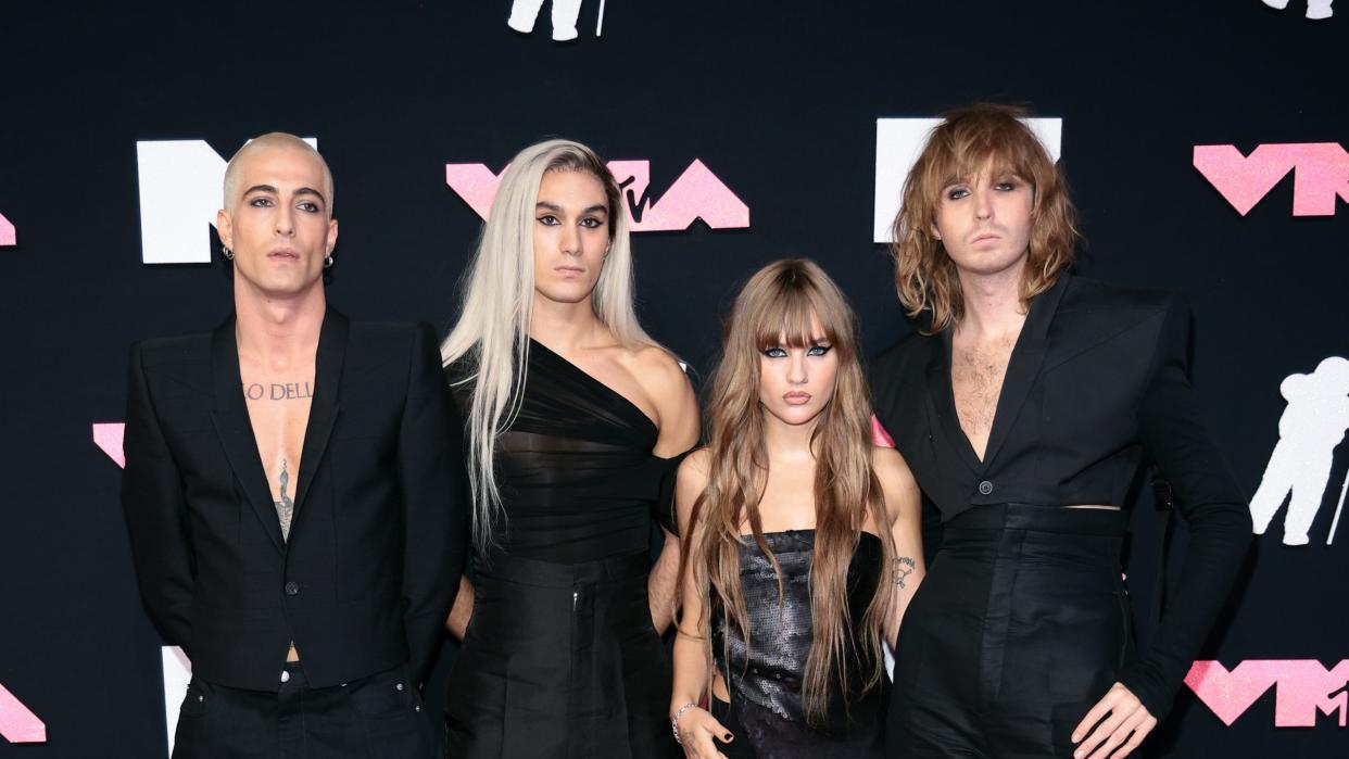 maneskin vma red carpet