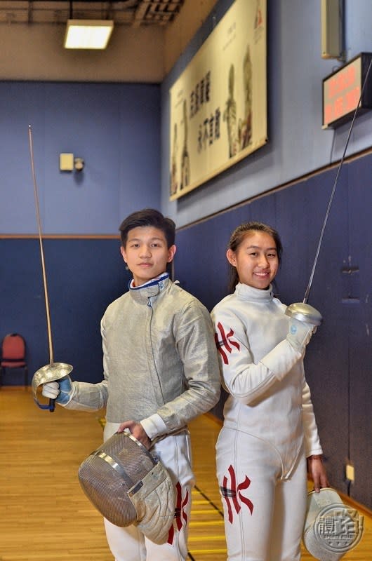 sportsroadjunior_junior15_fencing_kaylinhsiehsinyan_terenceleechakfung_20170419-10