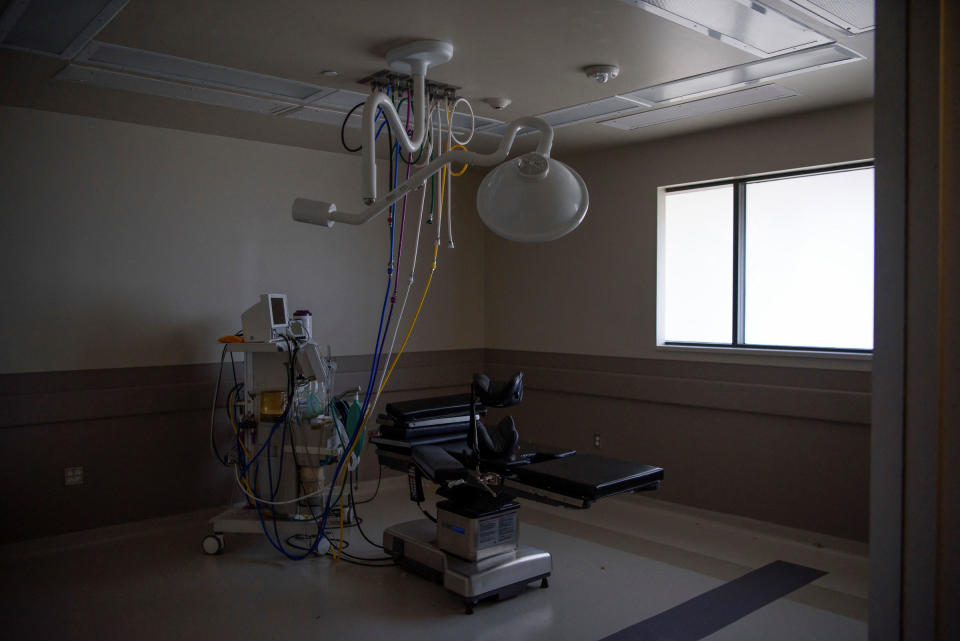 An operating room sits empty at Alamo Women's Reproductive Services, an abortion clinic that closed its doors following the overturn of Roe v. Wade and plans to reopen in New Mexico and Illinois, in San Antonio, Texas, on Aug. 16, 2022.<span class="copyright">Callaghan O’Hare—Reuters</span>