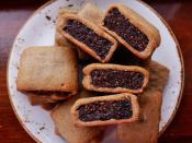 <p>We're big fans of “grandma” cookies like Fig Newtons: There’s an undeniable allure to the dark jammy filling surrounded by a soft, seemingly wholesome cake. Follow our tips too to make sure yours turn out just like store-bought (but without all the mystery ingredients!).<br><br>Get the <strong><a href="https://www.delish.com/cooking/recipe-ideas/a36880339/fig-bar-recipe/" rel="nofollow noopener" target="_blank" data-ylk="slk:Fig Bar recipe" class="link ">Fig Bar recipe</a></strong>.</p>