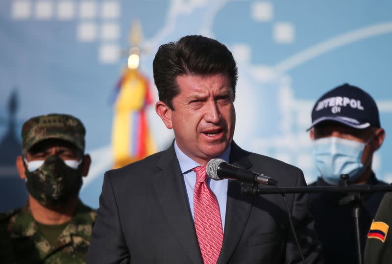 Foto de archivo. El ministro de Defensa de Colombia, Diego Molano, habla durante una conferencia de prensa en Bogotá