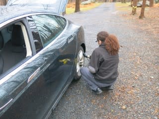 Onsite service by Tesla Motor technicians on 2013 Tesla Model S, upstate NY [photo: David Noland]