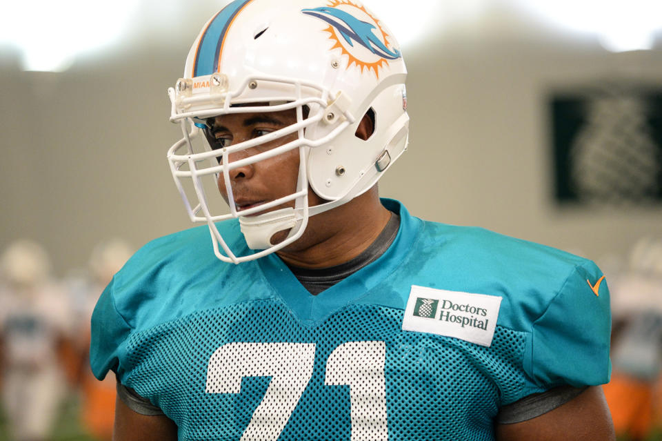 Former Dolphins offensive lineman Jonathan Martin reached a plea deal and will avoid prison time. (Photo by Ron Elkman/Sports Imagery/ Getty Images)