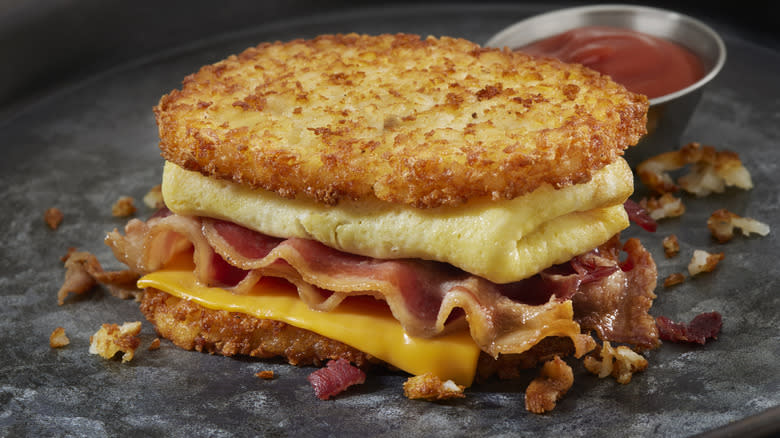 hash brown breakfast sandwich 