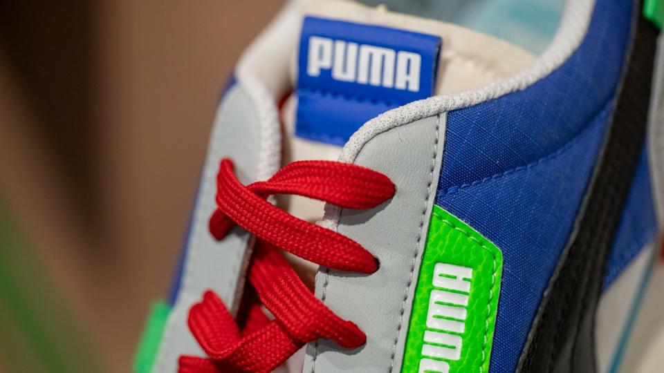 Um die Zeit niedrigerer Einnahmen überbrücken zu können, hat sich Puma eine zusätzliche Kreditlinie über 900 Millionen Euro gesichert.