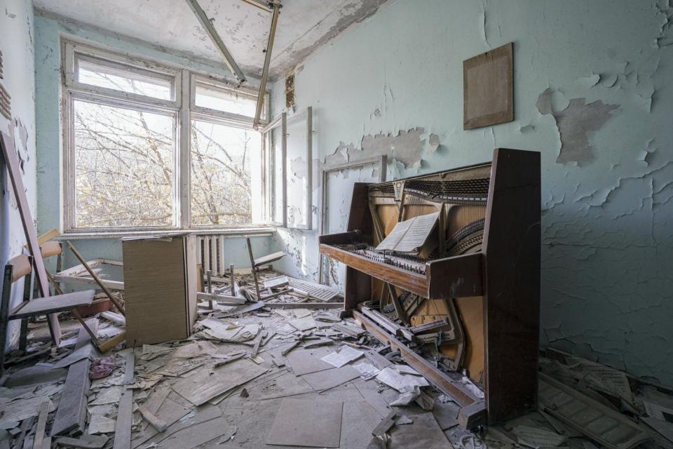 The day the music died: photographer travels the globe taking eerie pictures of abandoned pianos