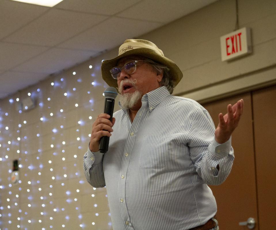 District 2 City Council candidate Ben Mendoza speaks to local voters at the Memorial Senior Center on Nov. 28, 2023