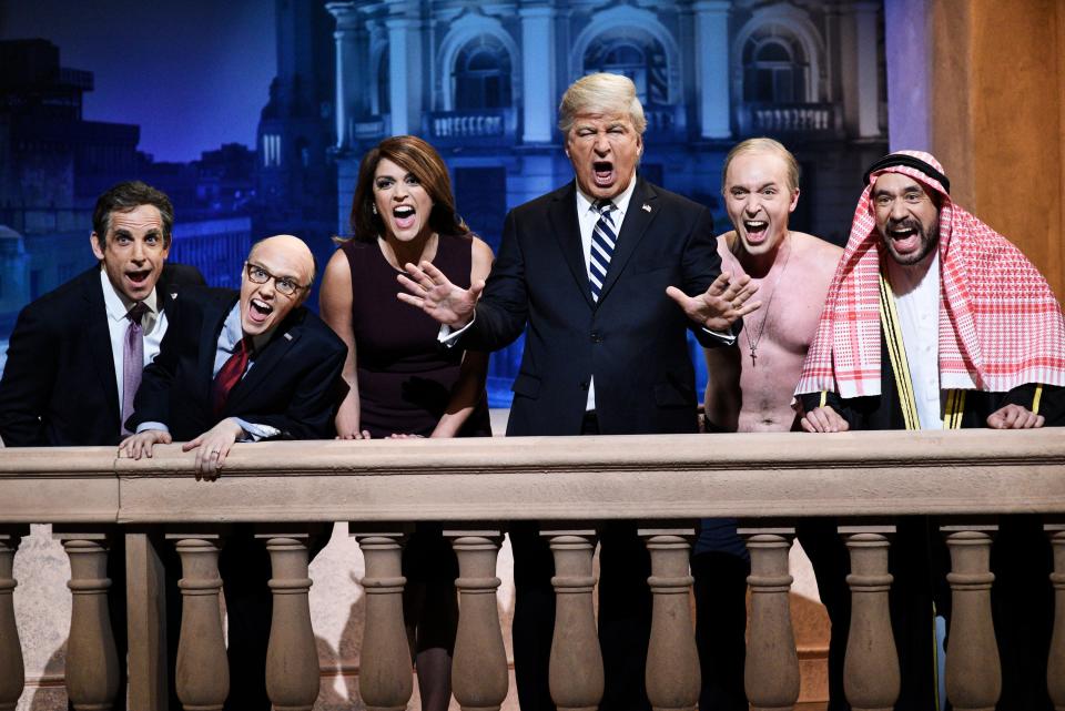 On the cold open of "Saturday Night Live," Alec Baldwin's President Trump gets to see what his life would've been like had he not become president.