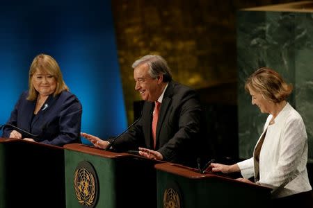 Former U.N. High Commissioner for Refugees Antonio Guterres speaks during a debate in the United Nations General Assembly between candidates vying to be the next U.N. Secretary General at U.N. headquarters in Manhattan, New York, U.S., July 12, 2016. At left is Argentine Foreign Minister Susana Malcorra, and at right is former Croatian Foreign Minister Vesna Pusic. REUTERS/Mike Segar