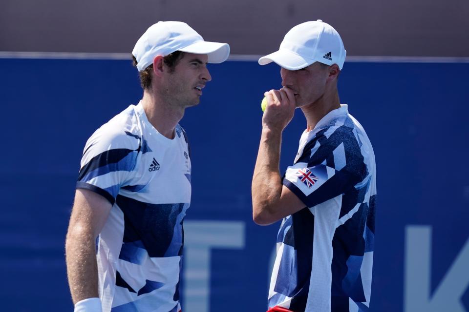 Andy Murray, left, and Joe Salisbury continued their winning run in Tokyo (AP)