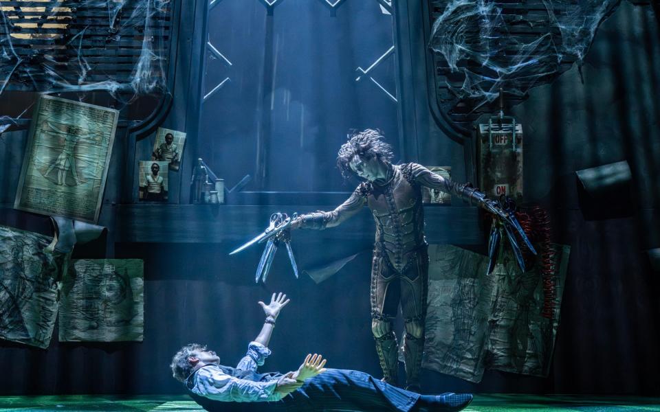 Glenn Graham and Liam Mower in Matthew Bourne's Edward Scissorhands