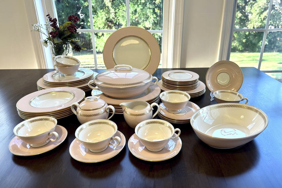 Lenox Caribbee China set