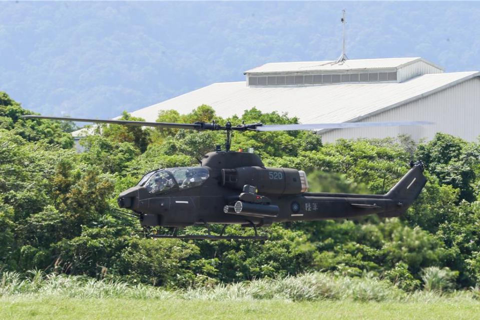 AH-1W，超級眼鏡蛇攻擊直升機。（陳麒全攝）