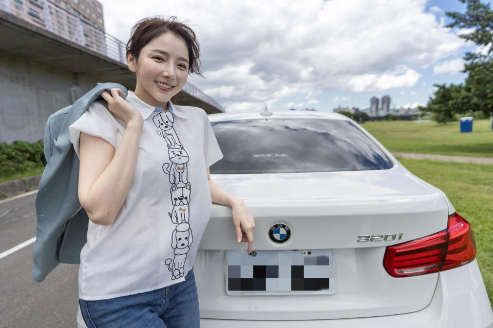 【明星聊愛車】宋羽葤為家人捨跑車換BMW 320i！ 操駕靈敏系統可以快速切換 防撞輔助系統安全性佳！