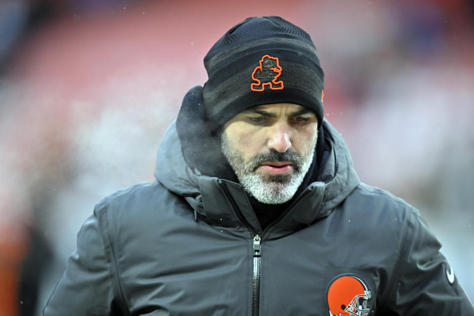 Cleveland Browns head coach Kevin Stefanski walks off the field after losing to the New Orleans Saints, 17-10, in an NFL football game, Saturday, Dec. 24, 2022, in Cleveland. (AP Photo/David Richard)