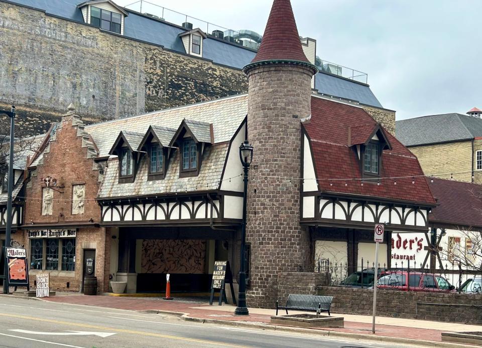 Mader’s is the oldest restaurant in Milwaukee, established by immigrant Charles Mader in 1902. The German eatery has drawn a long list of celebrities and politicians and contains dozens of genuine artifacts from Bavaria, including paintings, medieval suits of armor and stained glass.