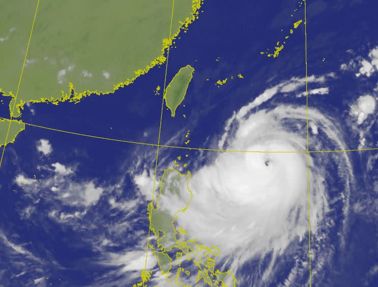 小犬颱風衛星雲圖。（圖／翻攝自氣象署）