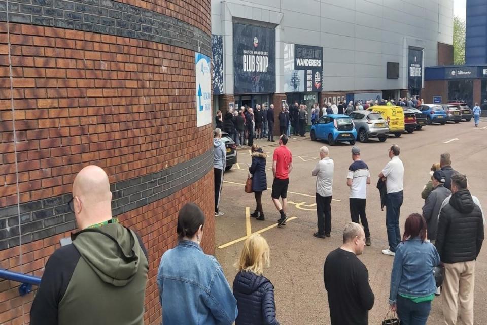 Bolton Wanderers fans queue outside the Ticket Office for the play-off semi-final against Barnsley <i>(Image: NQNW)</i>