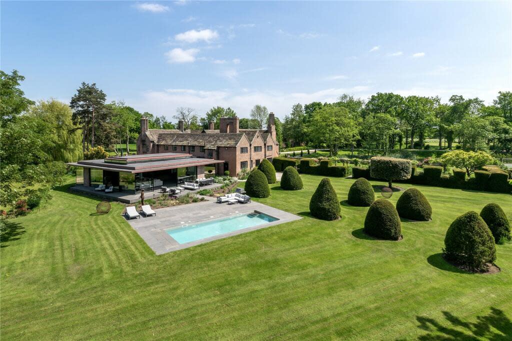 Cheshire mansion. Photo: Rightmove