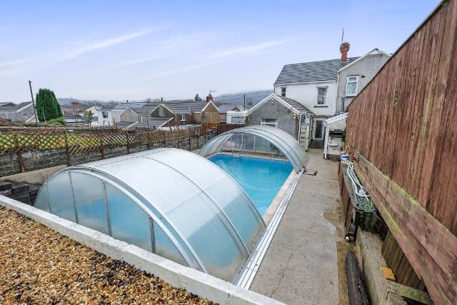 The pool at the Trebanos house