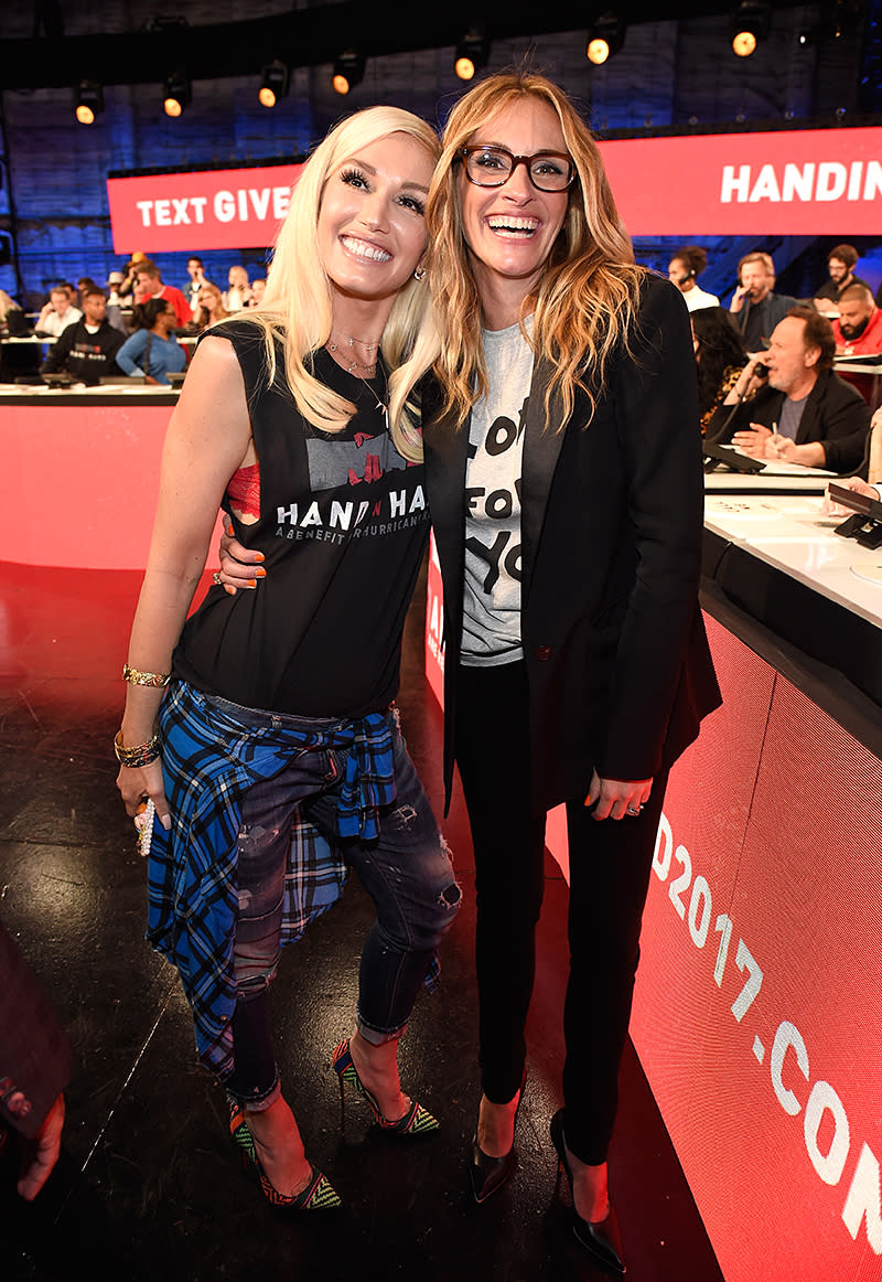 GWEN STEFANI UND JULIA ROBERTS