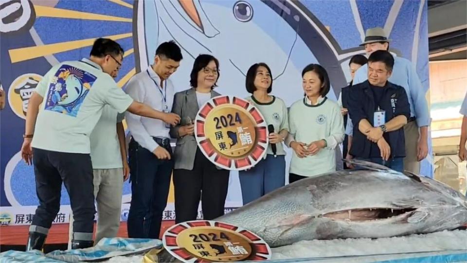 東港第一鮪拍賣再創天價　船長樂翻：中樂透了！