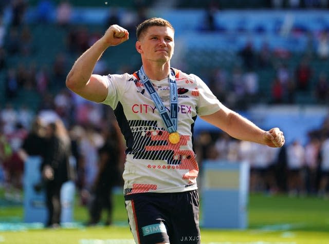 Owen Farrell celebrates after Saracens won the Gallagher Premiership title